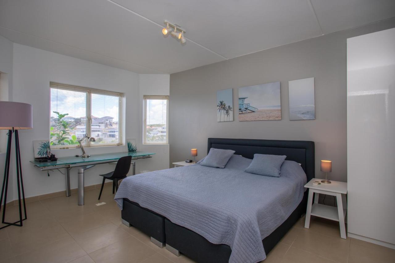 Blue Bay Beach Apartments Екстериор снимка